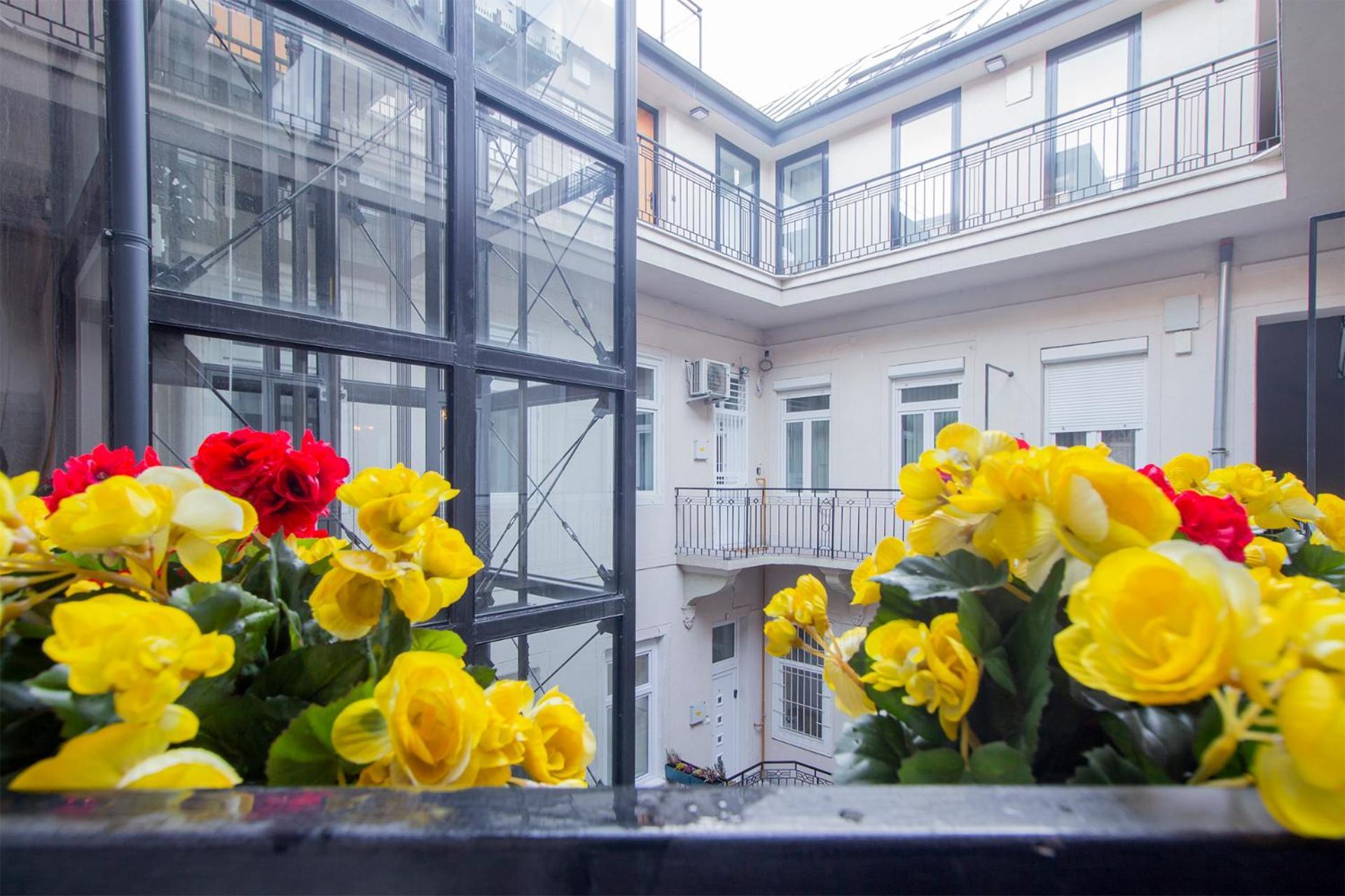 Kalvin 2Bdr Apartment With Ac Budapesta Exterior foto
