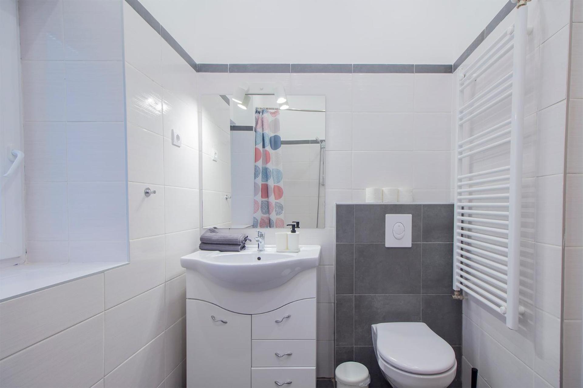 Kalvin 2Bdr Apartment With Ac Budapesta Exterior foto